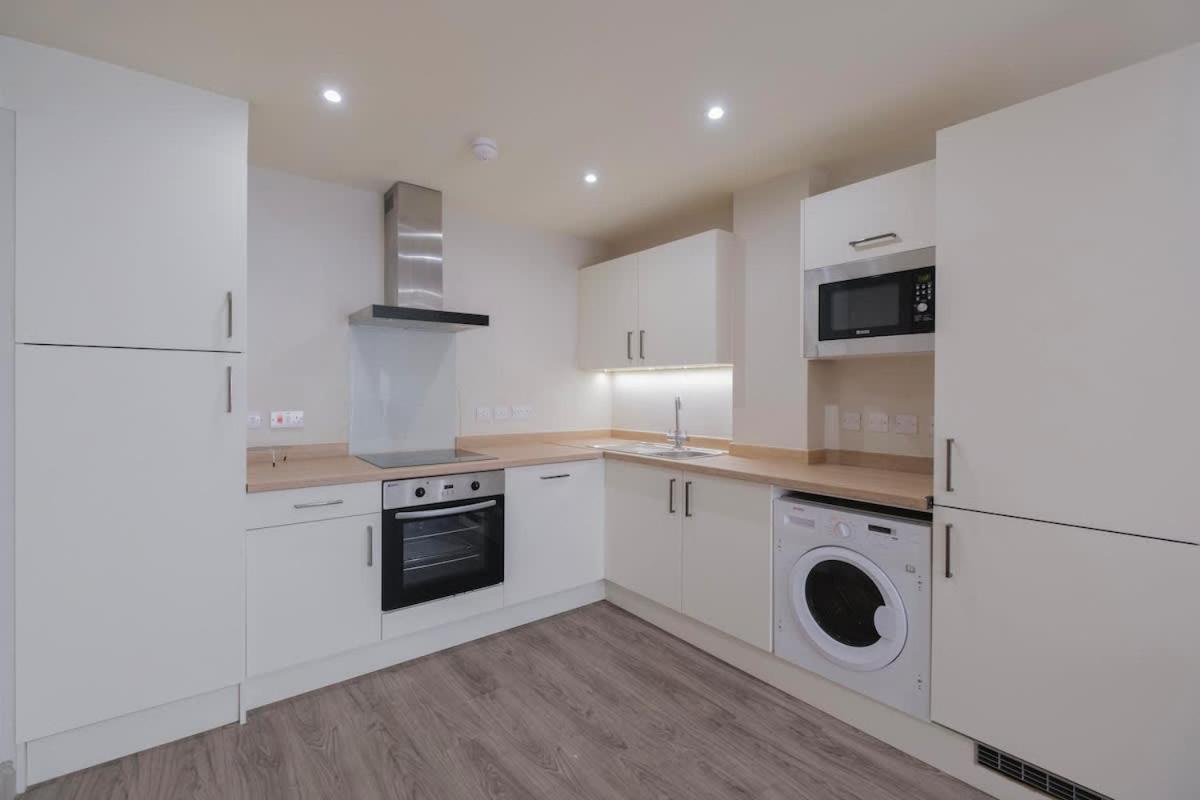 Charming 1-Bedroom Apartment In Leeds City Centre Perfect For Couples Or Solo Travelers Exterior photo